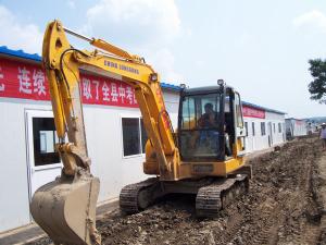 龙工员工心系地震灾情 争相为四川灾区捐款