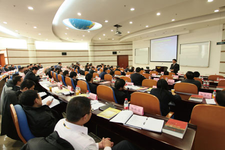龙工聚贤学堂聘请专家讲授《市场营销管理》