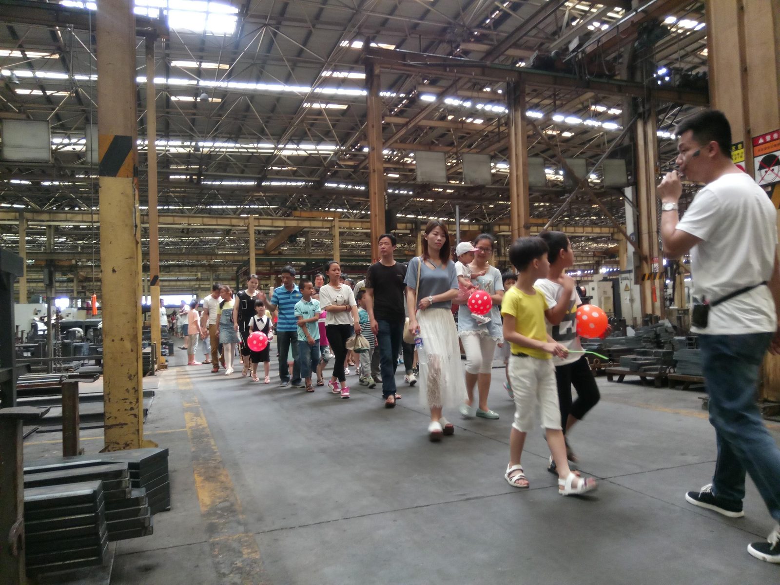 龙工龙岩基地开展系列亲子活动欢庆“六•一”国际儿童节