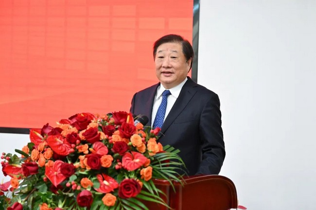 山东重工、潍柴集团与中国龙工签署全面深化战略合作协议