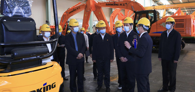 福建省委常委、组织部部长杨贤金一行深入龙工龙岩基地视察调研